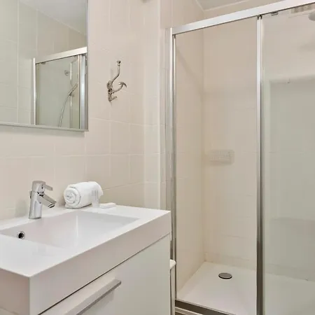Huswell - Lovely Family Apartment 50 Meters From The Sea De Haan Exterior foto